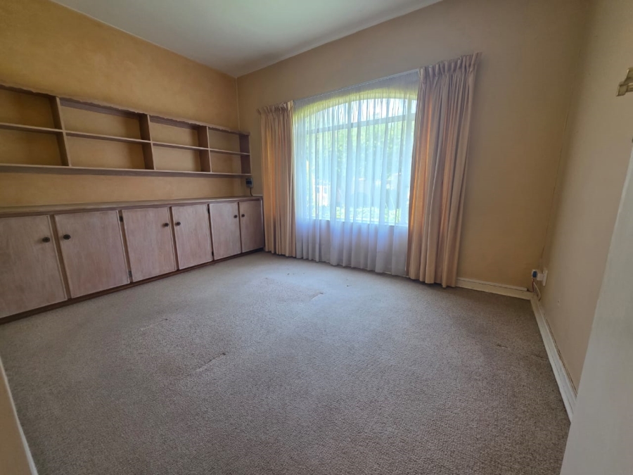 4 Bedroom Property for Sale in Van Der Hoff Park North West